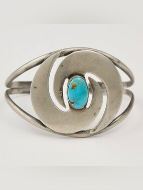 Vintage Native American Turquoise Sterling Silver Cuff Bracelet Hummingbird Eye